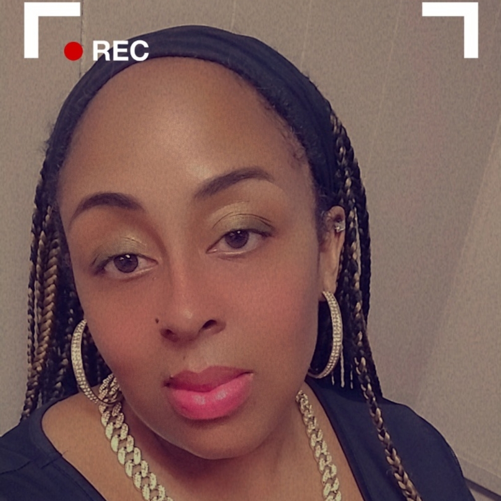 Meet your Posher, Sharonda